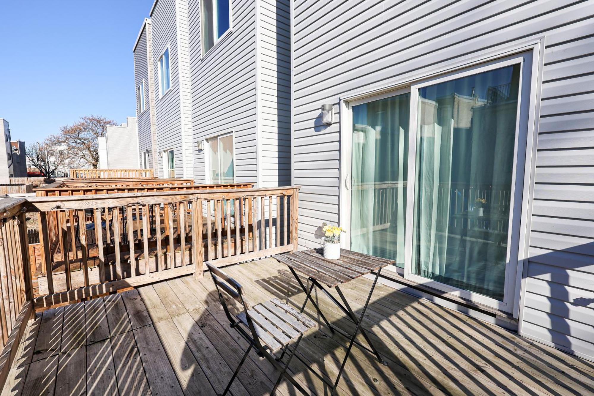 3bed3bath-temple-patio,parking0,esk,wd Apartment *